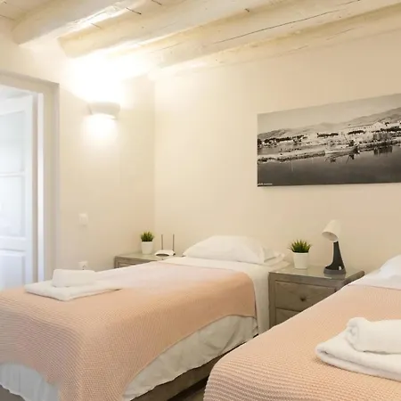 Zoe'S Villa - Modern Karystos Apartments By The Port & Beach Extérieur photo