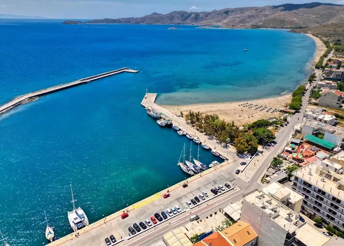 Zoe\'S Villa - Modern Karystos Apartments By The Port & Beach