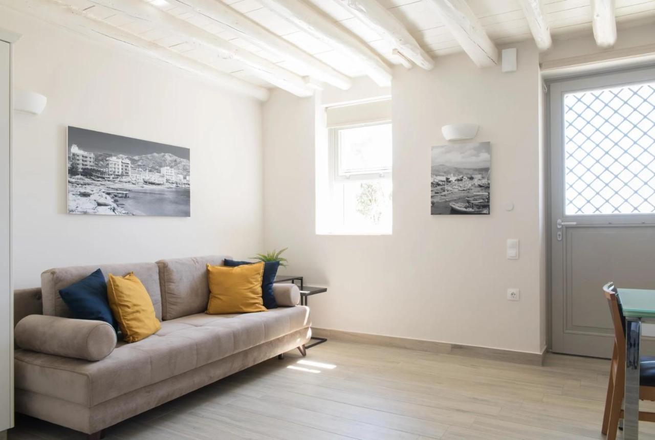 Zoe's - Modern By The Port & Apartment *